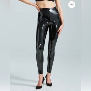Commando faux patent leather leggings